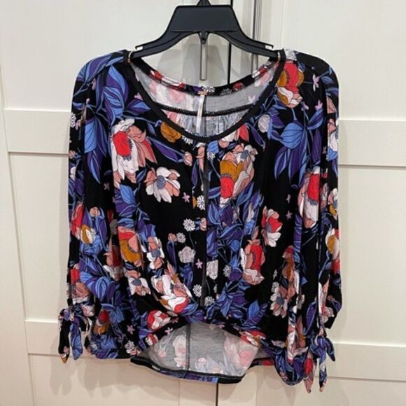FREE PEOPLE Keepin’ On Printed Top Size S - Picture 9 of 9